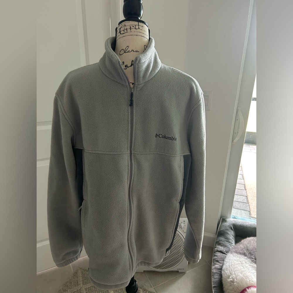 Columbia Light Gray Fleece Jacket